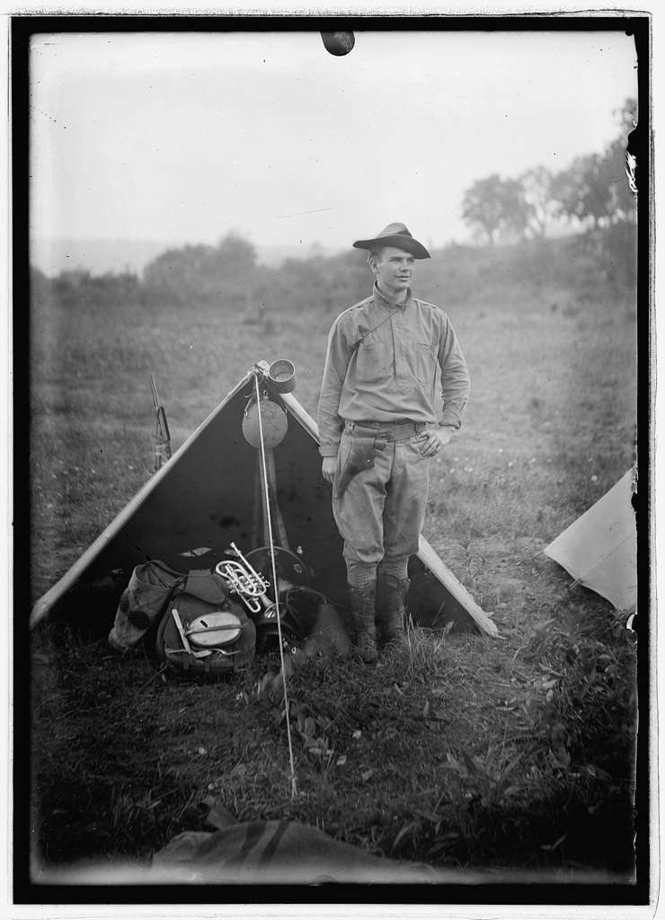 U.S. soldier & band equipment