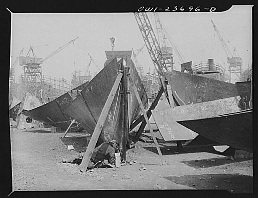 Bethlehem-Fairfield shipyards, Baltimore, Maryland. Welding a stem assembly