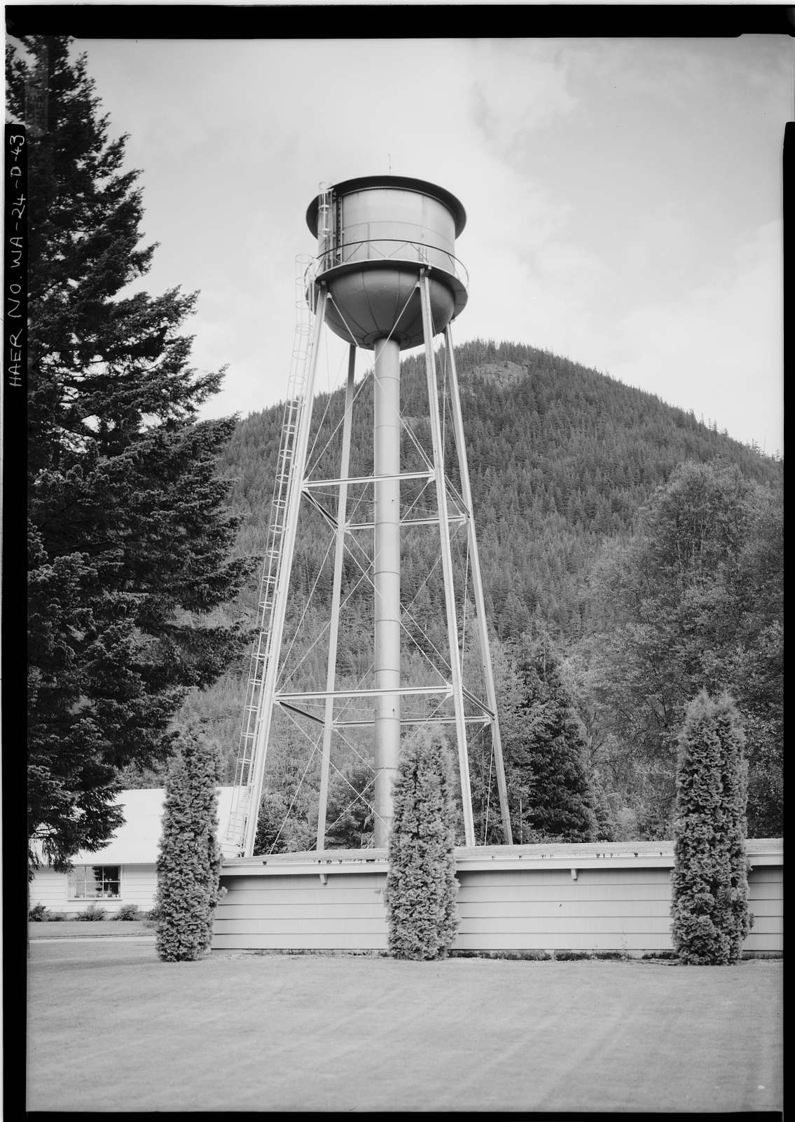 Skagit Power Development, Diablo Powerhouse, On Skagit River, 6.1 miles upstream from Newhalem, Newhalem, Whatcom County, WA