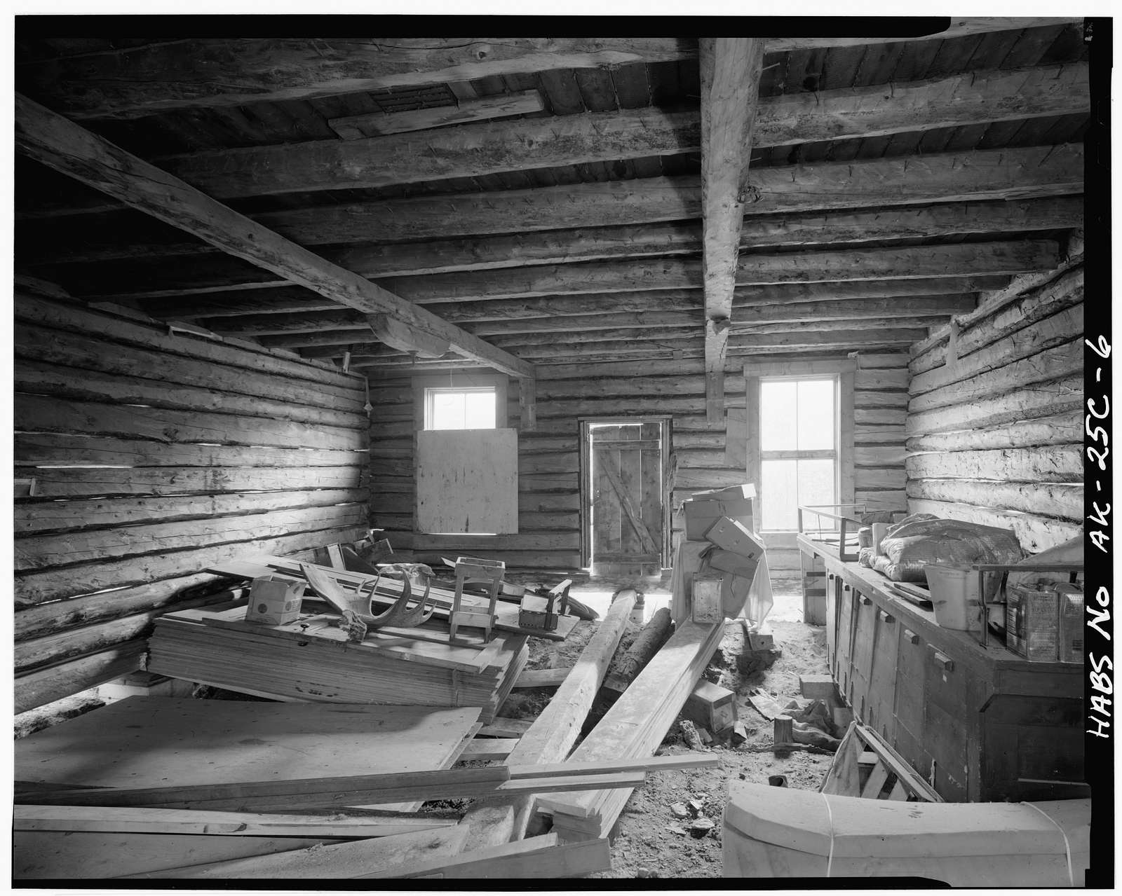 Northern Commercial Company Store, Koyukuk River at Wiseman Creek, Bettles Vicinity, Wiseman, Yukon-Koyukuk Census Area, AK