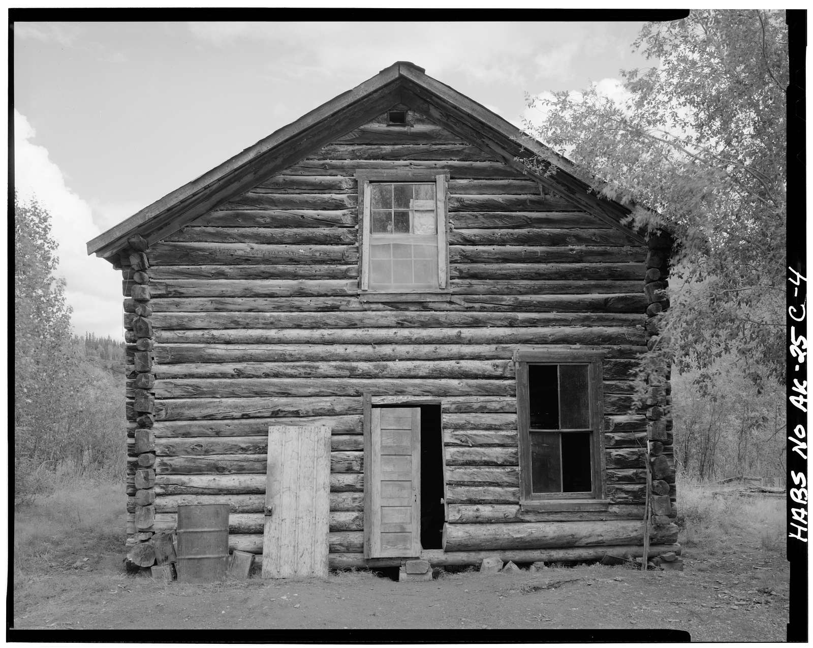 Northern Commercial Company Store, Koyukuk River at Wiseman Creek, Bettles Vicinity, Wiseman, Yukon-Koyukuk Census Area, AK
