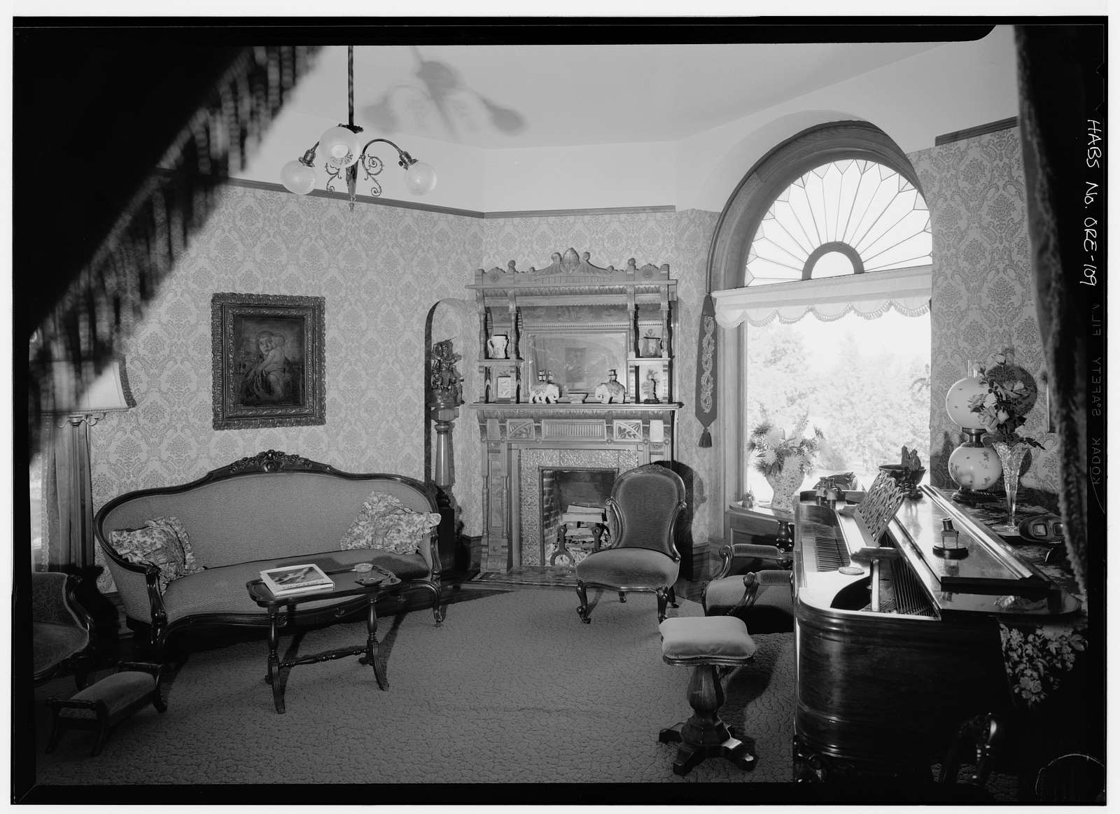 Jeremiah Nunan House, 635 Oregon Street, Jacksonville, Jackson County, OR