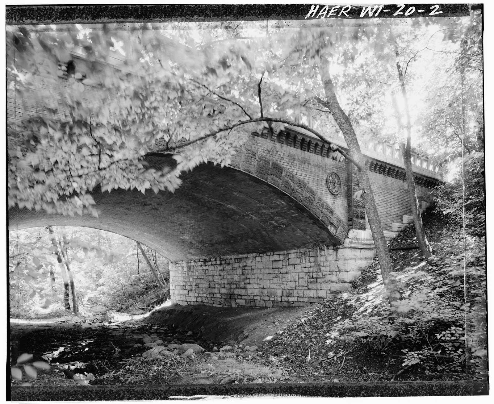 Lake Park Brick Arch Bridge, Lake Park Drive (North entrance to Lake Park), Milwaukee, Milwaukee County, WI