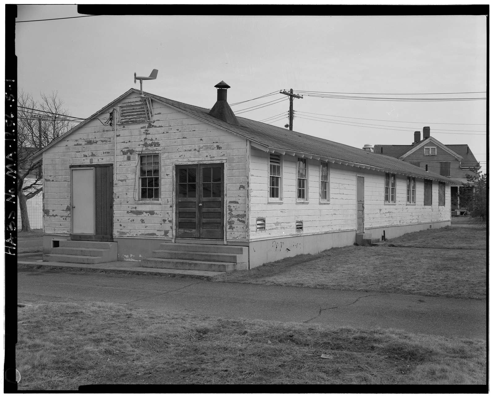 Fort Rodman Military Reservation, Mess Hall, Adjacent to enlisted men's barracks, New Bedford, Bristol County, MA