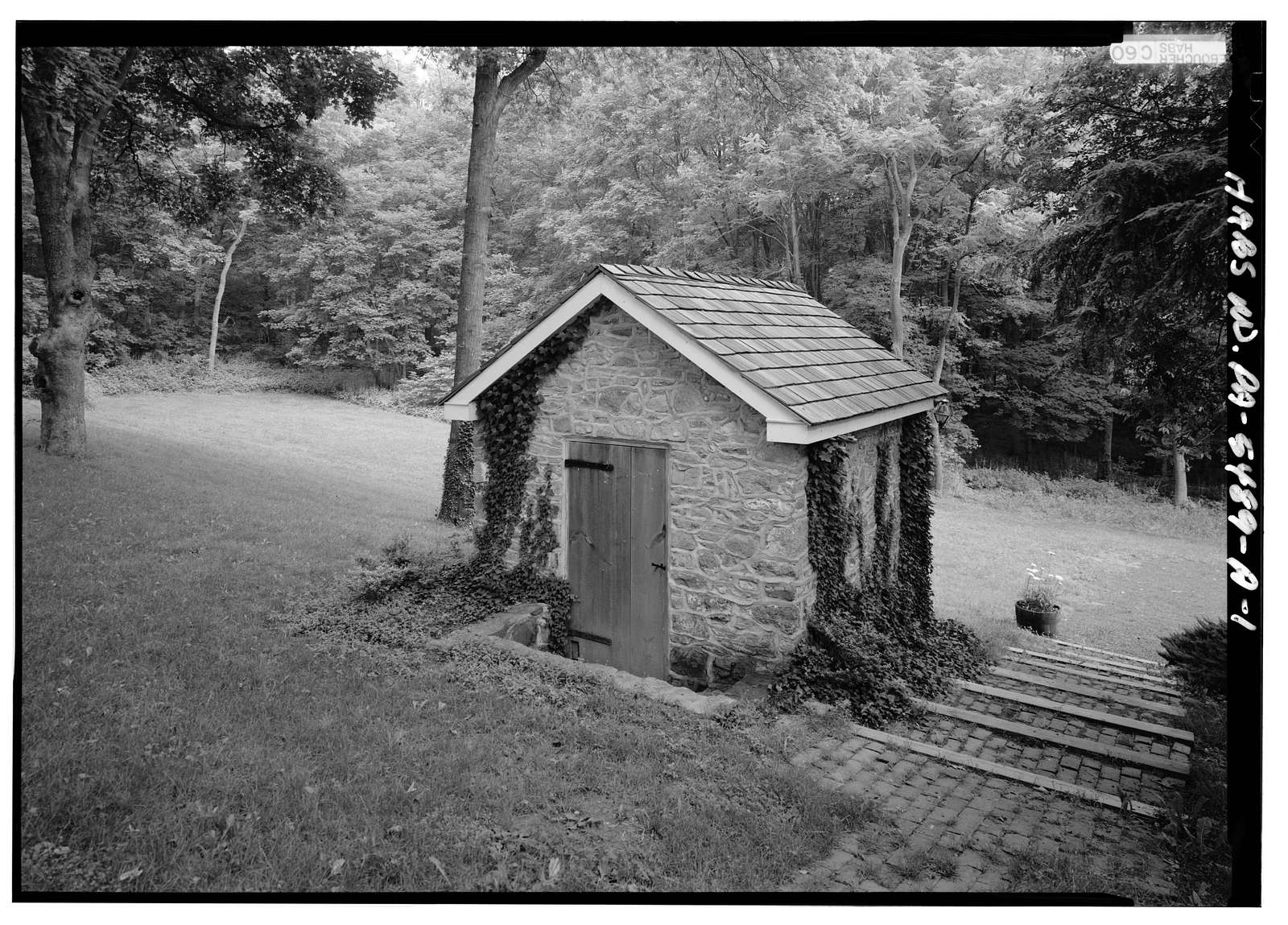 Edgemont, Spring House, 212 Bridgetown Pike, Woodbourne, Bucks County, PA