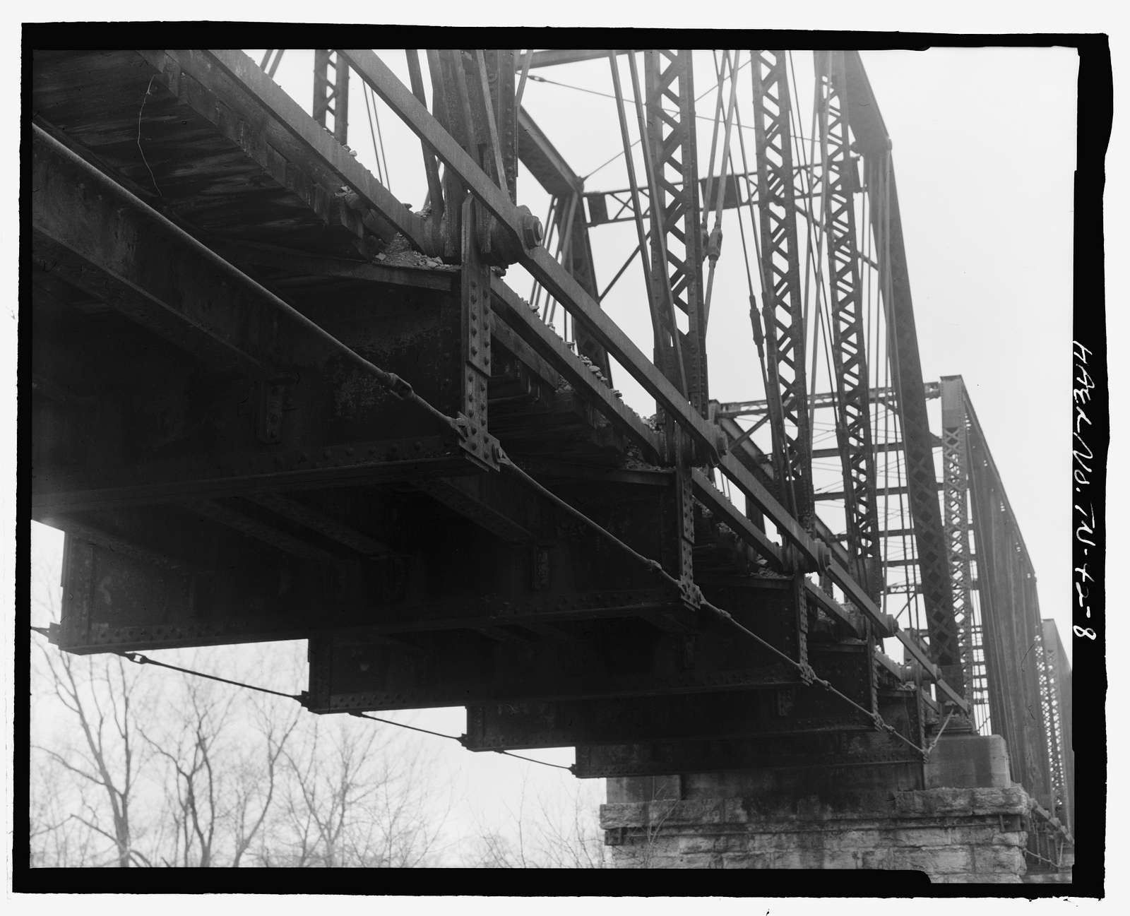 Bridge No. 33.3, Spanning Elk River at Milepost JC-33.3, Fayetteville, Lincoln County, TN