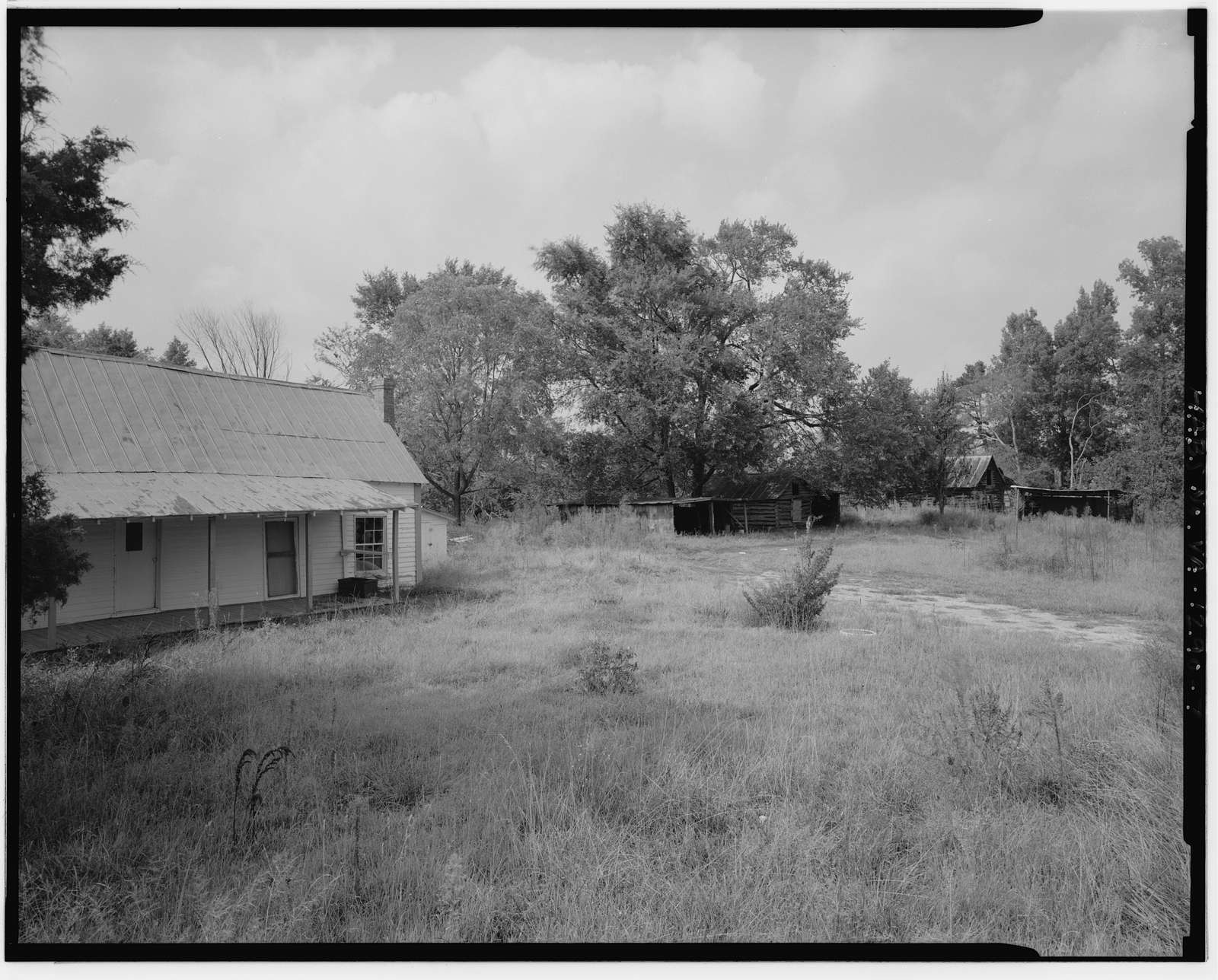 Edgewood Farm, West side of State Route 600, .8 mile north of State Route 778, Clover, Halifax County, VA