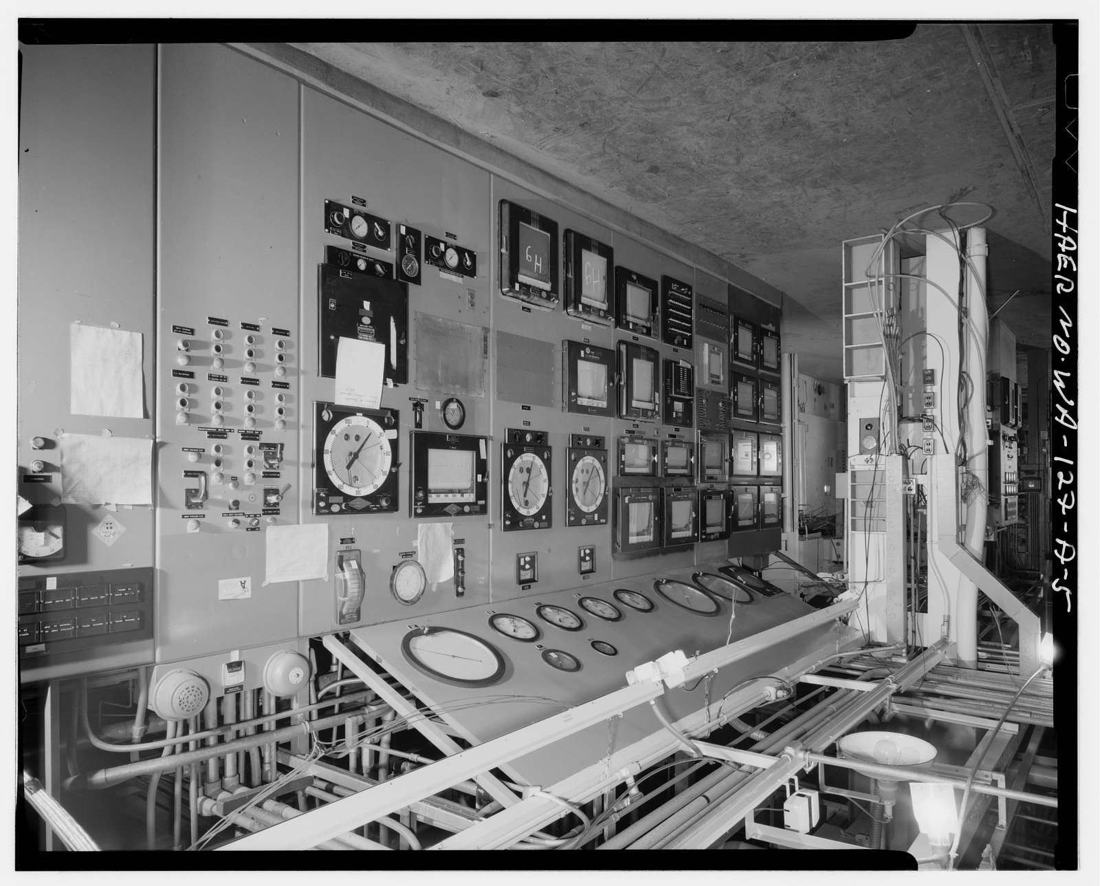 D-Reactor Complex, Deaeration Plant-Refrigeration Buildings, Area 100-D, Richland, Benton County, WA