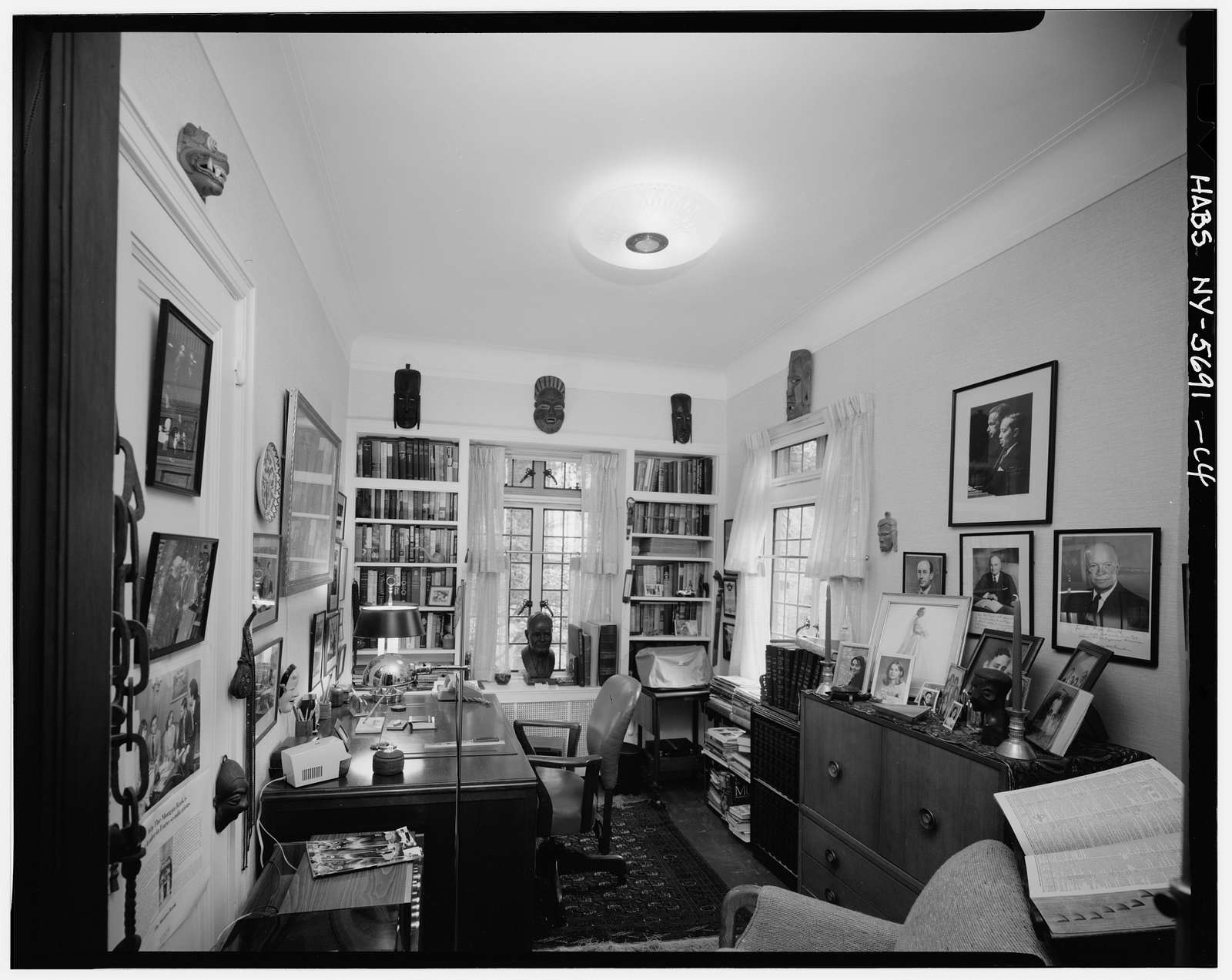 Ralph Bunche House, 115-125 Grosvenor Road, Kew Gardens, Queens County, NY