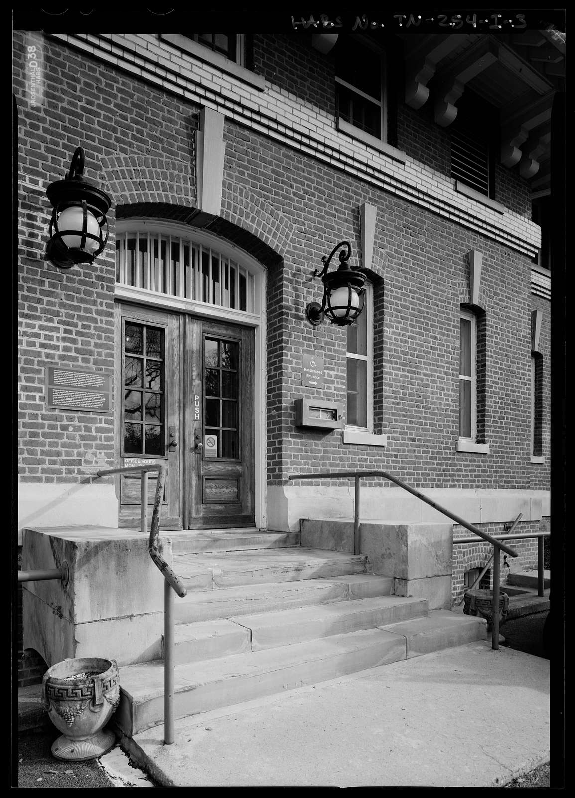 National Home for Disabled Volunteer Soldiers, Mountain Branch, Courthouse/Jail, Lamont & Veterans Way, Johnson City, Washington County, TN