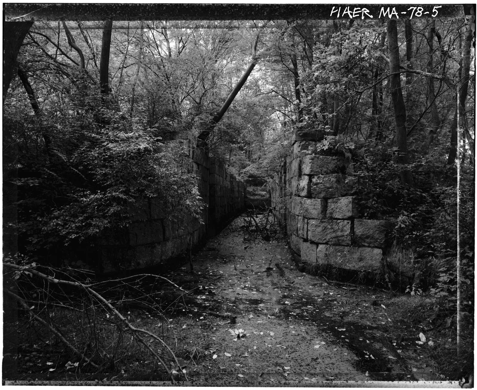 Blackstone Canal Lock No. 24, East of MA 122, Millville, Worcester County, MA