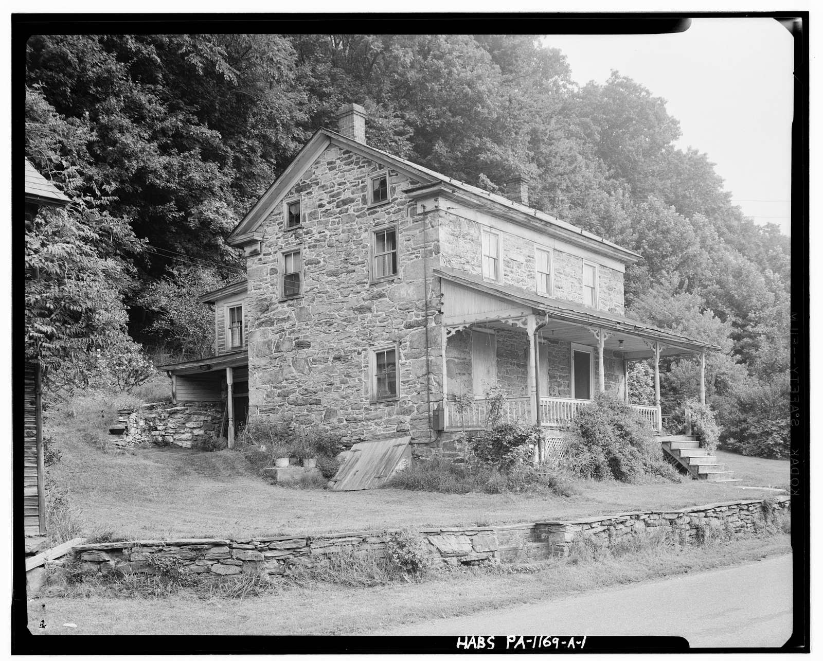 Walter-Kautz Farm, House, River Road (Smithfield Township), Shawnee on Delaware, Monroe County, PA